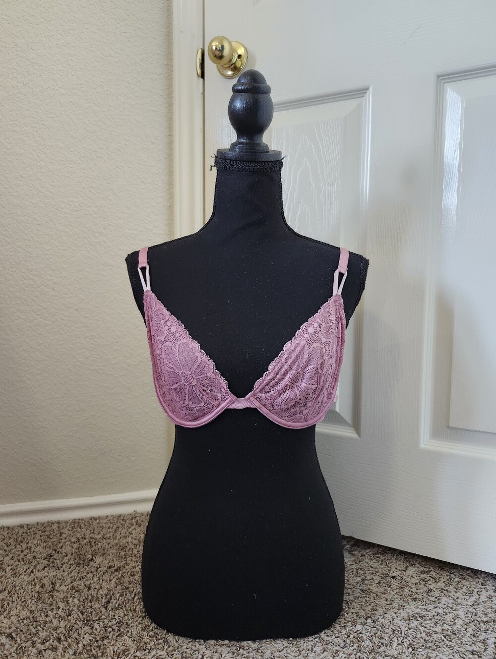 Victorias Secret Lace Underwire Demi Bra in Mauve Pink 36D